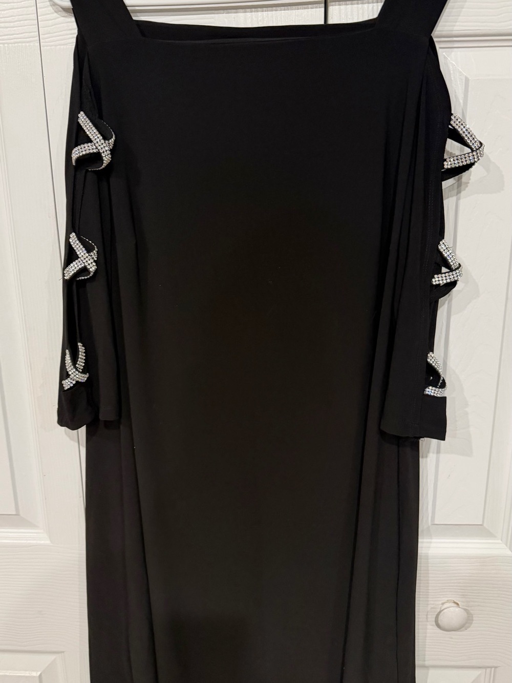 MSK Black Long-Sleeve Evening Dress with Rhinestone Bow Accents